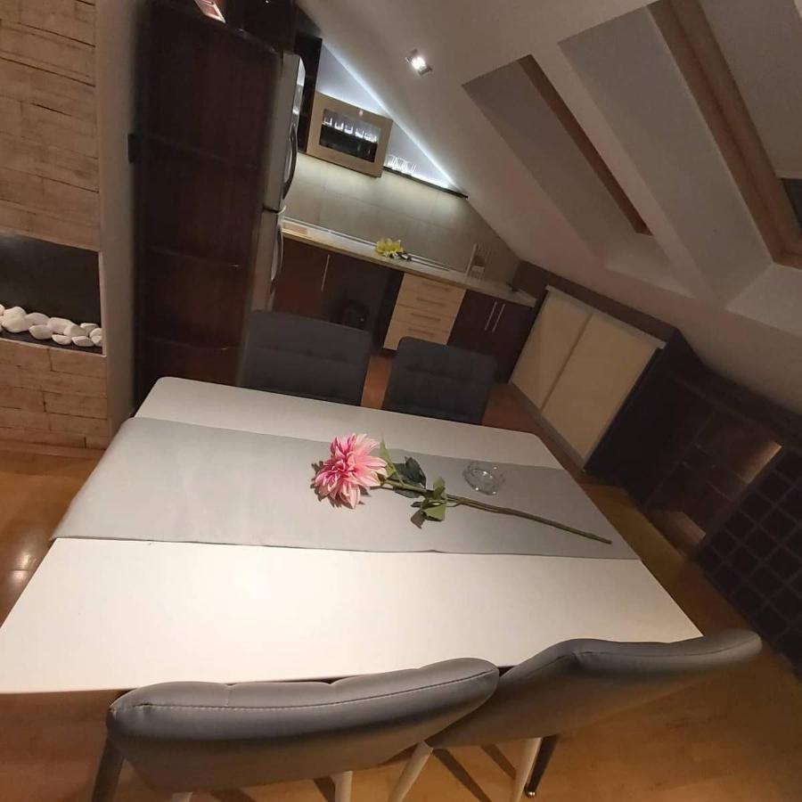 King Apartment Banja Luka Buitenkant foto